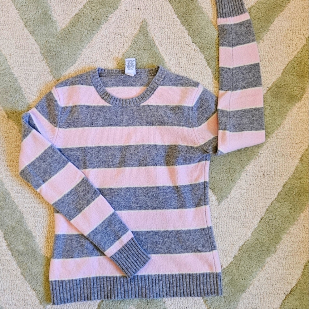 Girls Gap wool crew neck sweater Sz S